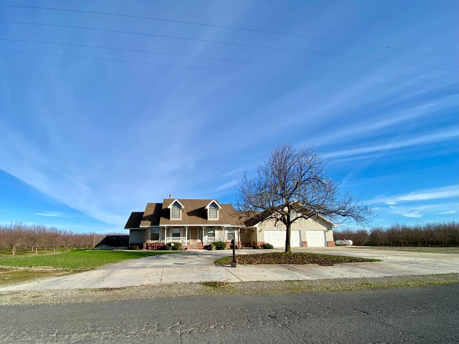 Detail Gallery Image 5 of 27 For 4912 Hultberg Rd, Turlock,  CA 95380 - 4 Beds | 2/1 Baths