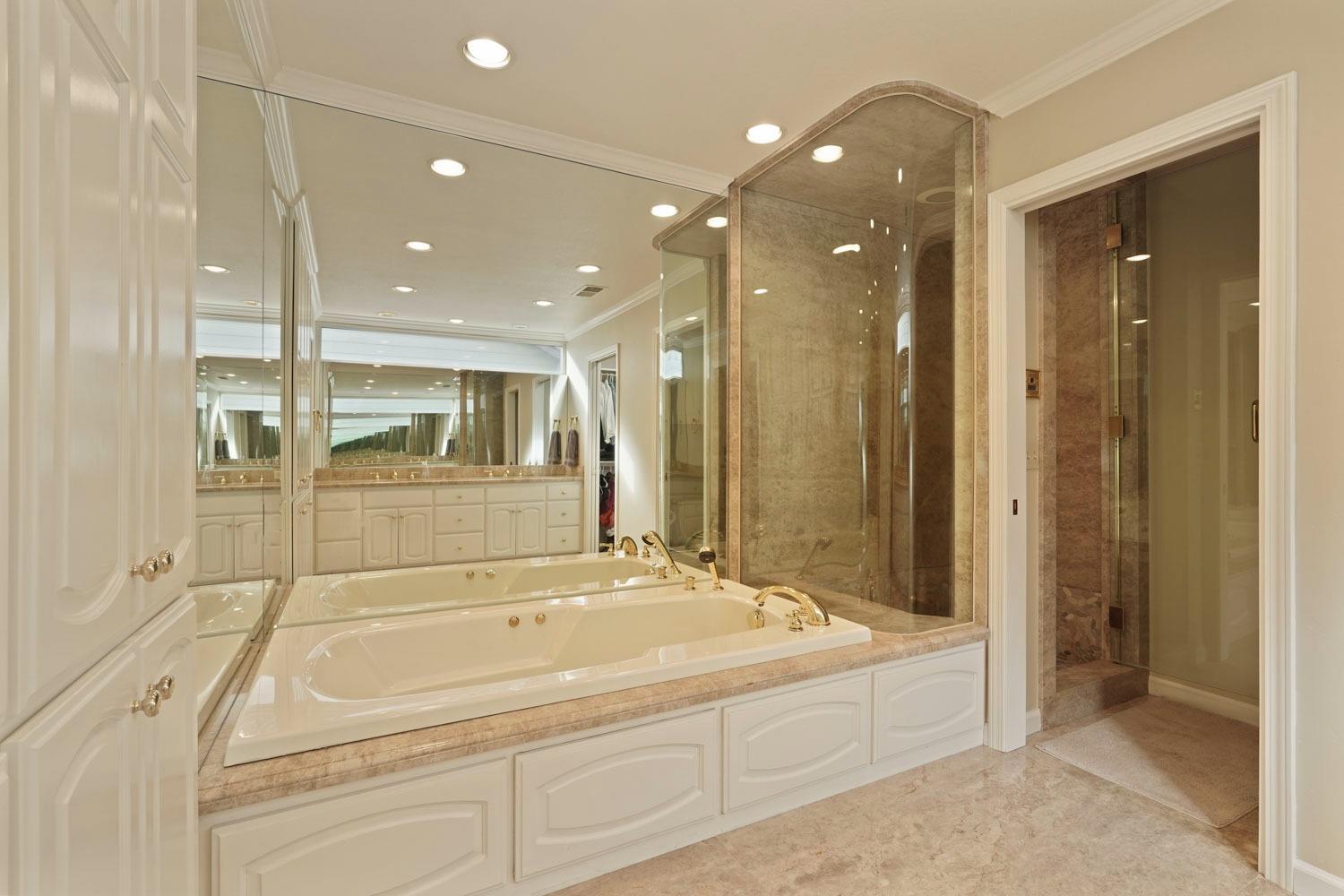 Detail Gallery Image 26 of 89 For 3864 Fourteen Mile Dr, Stockton,  CA 95219 - 4 Beds | 3/2 Baths
