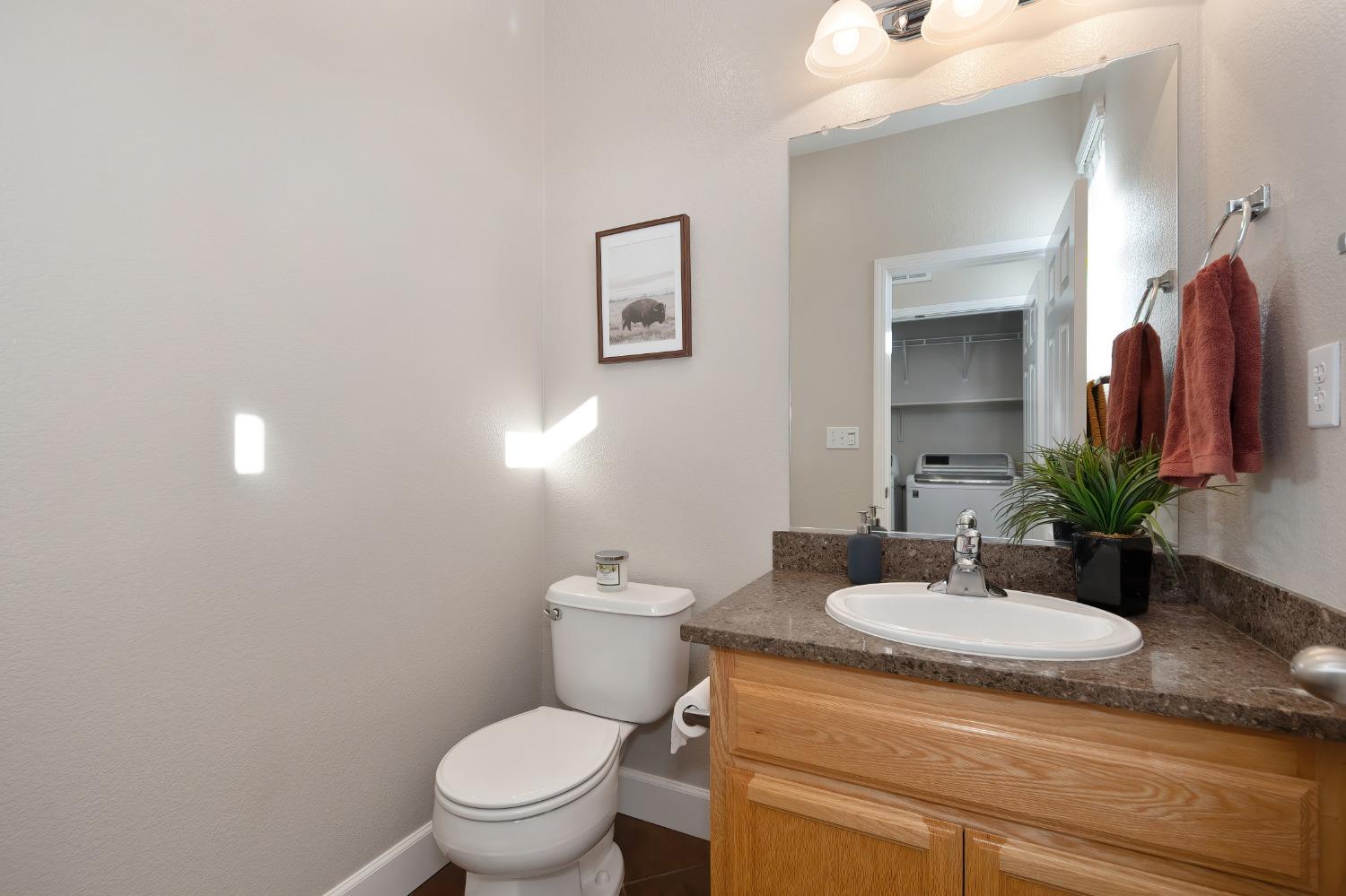 Detail Gallery Image 25 of 56 For 10878 Atherstone Dr, Rancho Cordova,  CA 95670 - 2 Beds | 2/2 Baths