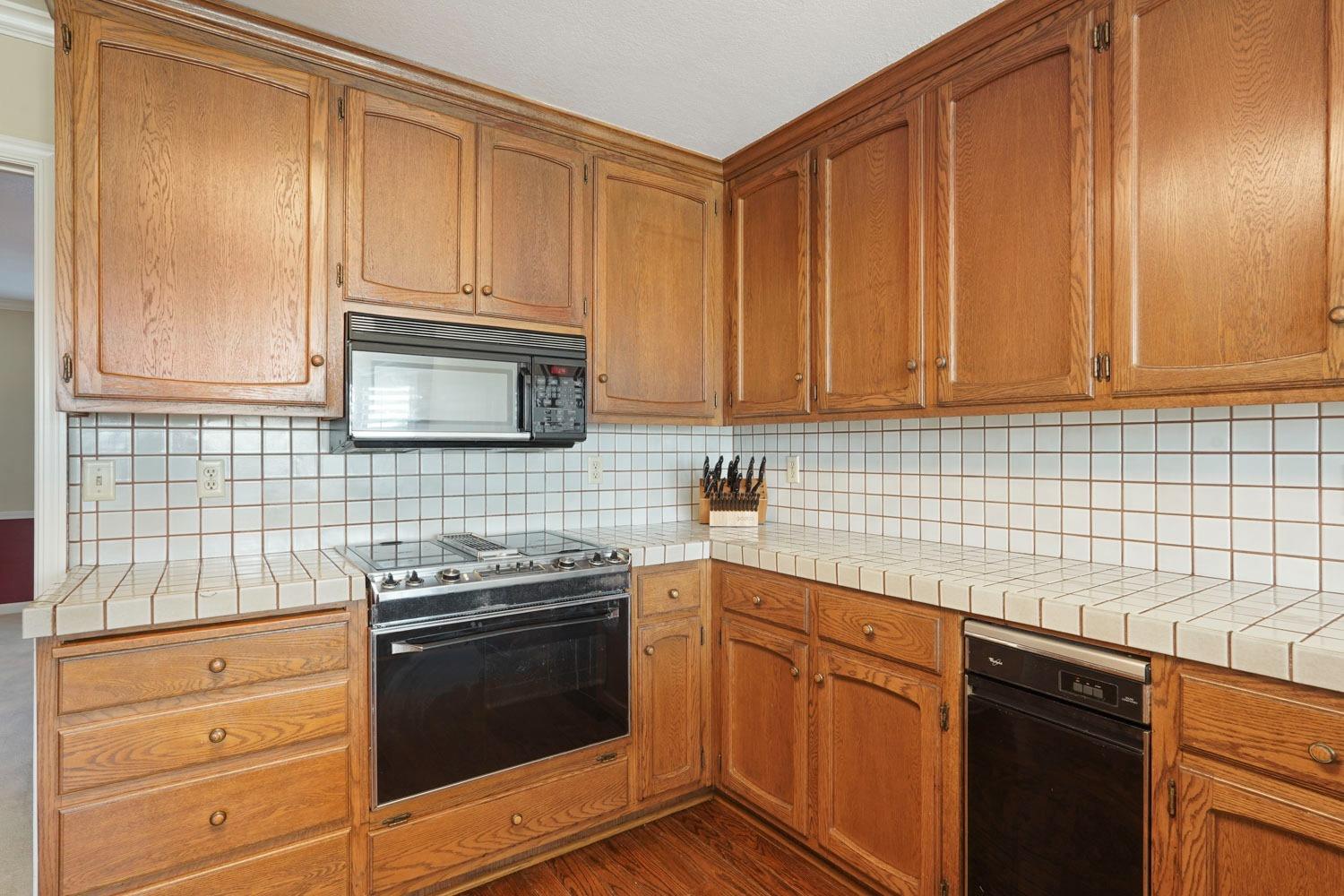 Detail Gallery Image 48 of 89 For 3864 Fourteen Mile Dr, Stockton,  CA 95219 - 4 Beds | 3/2 Baths