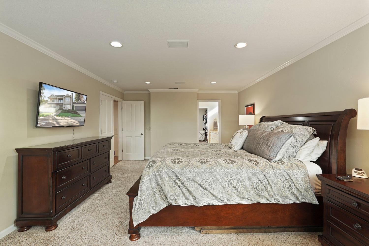 Detail Gallery Image 23 of 89 For 3864 Fourteen Mile Dr, Stockton,  CA 95219 - 4 Beds | 3/2 Baths