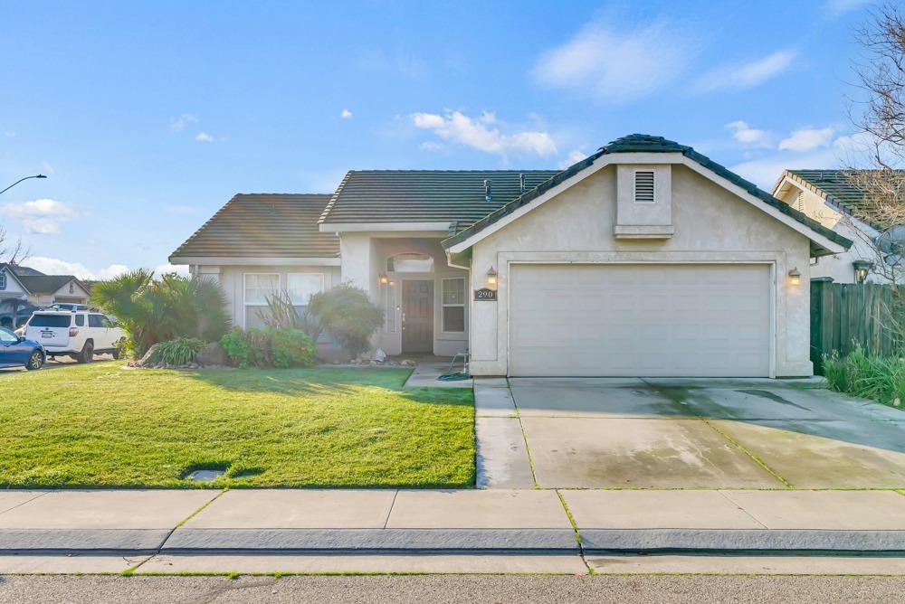Detail Gallery Image 2 of 47 For 290 Idlewild Dr, Lodi,  CA 95240 - 3 Beds | 2 Baths
