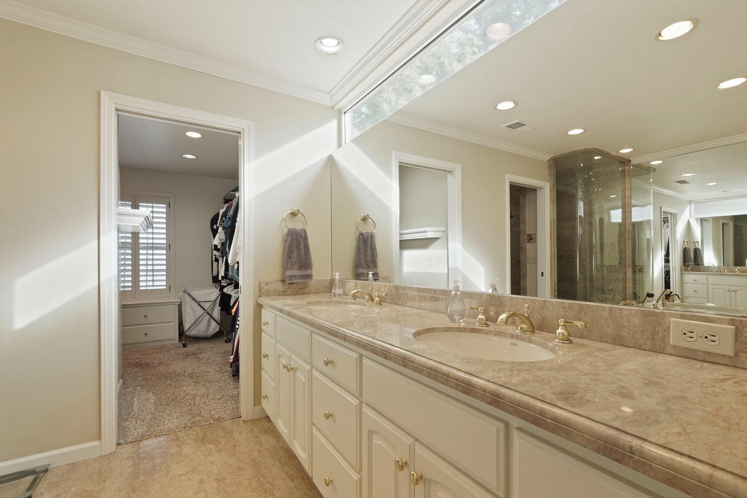 Detail Gallery Image 24 of 89 For 3864 Fourteen Mile Dr, Stockton,  CA 95219 - 4 Beds | 3/2 Baths
