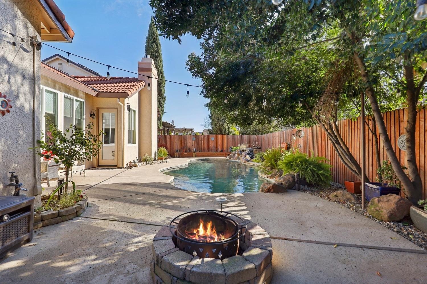 Crimson Ridge Way, Roseville, California image 36