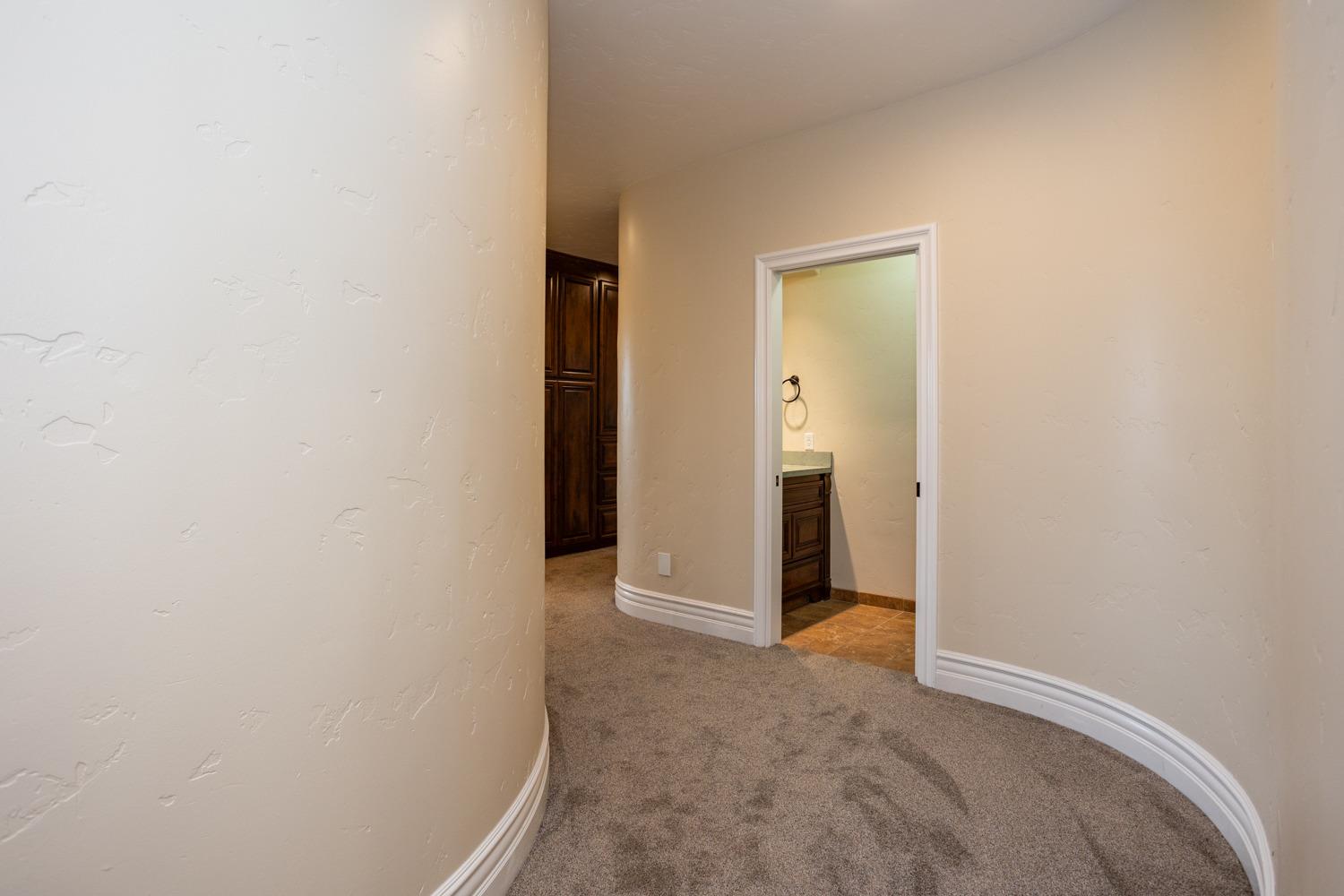 Detail Gallery Image 54 of 66 For 10107 N Oaks Ct, Oakdale,  CA 95361 - 5 Beds | 5/2 Baths