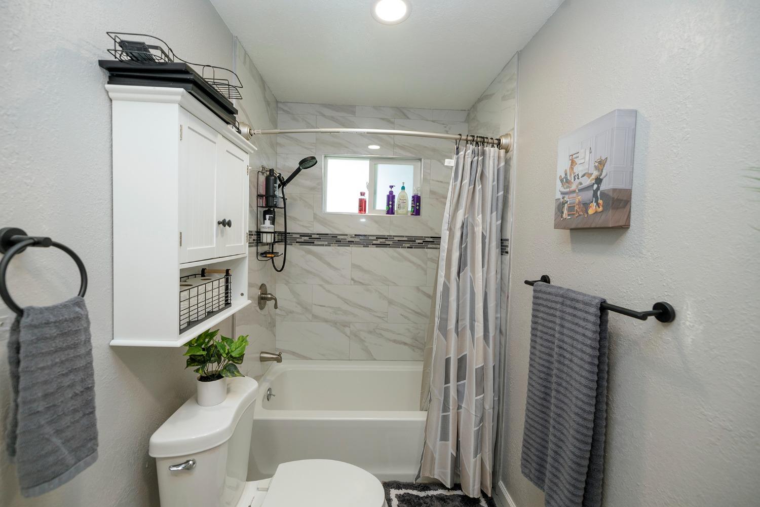 Detail Gallery Image 27 of 37 For 3213 Yukon Dr, Modesto,  CA 95350 - 3 Beds | 2 Baths