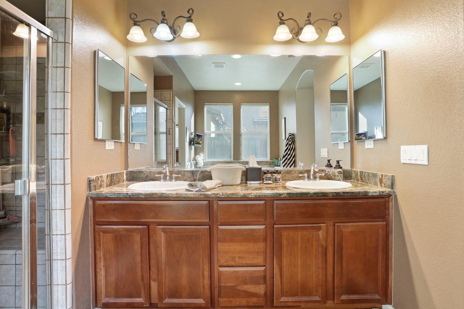 Detail Gallery Image 30 of 62 For 1308 Horizon Ln, Patterson,  CA 95363 - 4 Beds | 4 Baths