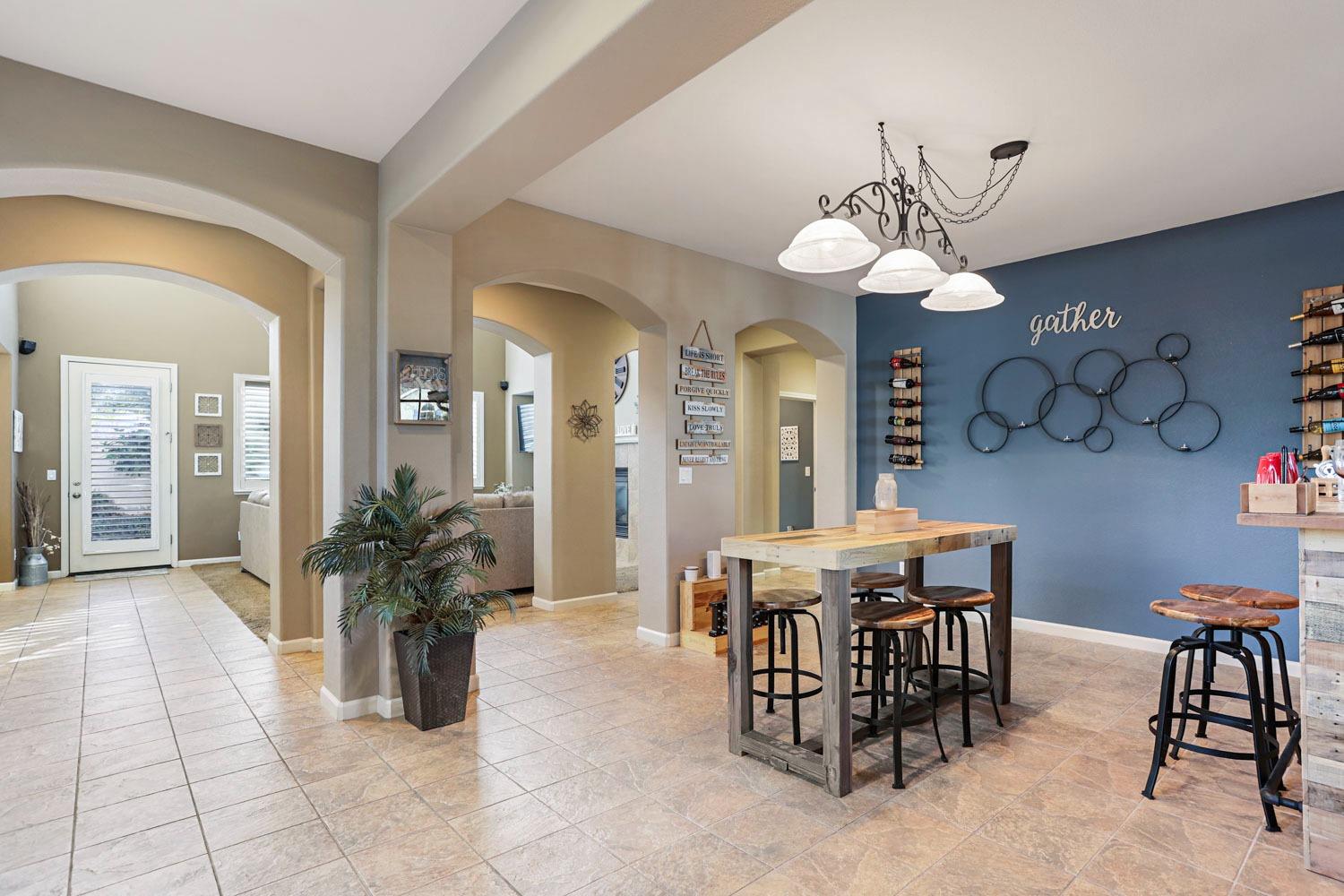 Detail Gallery Image 10 of 62 For 1308 Horizon Ln, Patterson,  CA 95363 - 4 Beds | 4 Baths