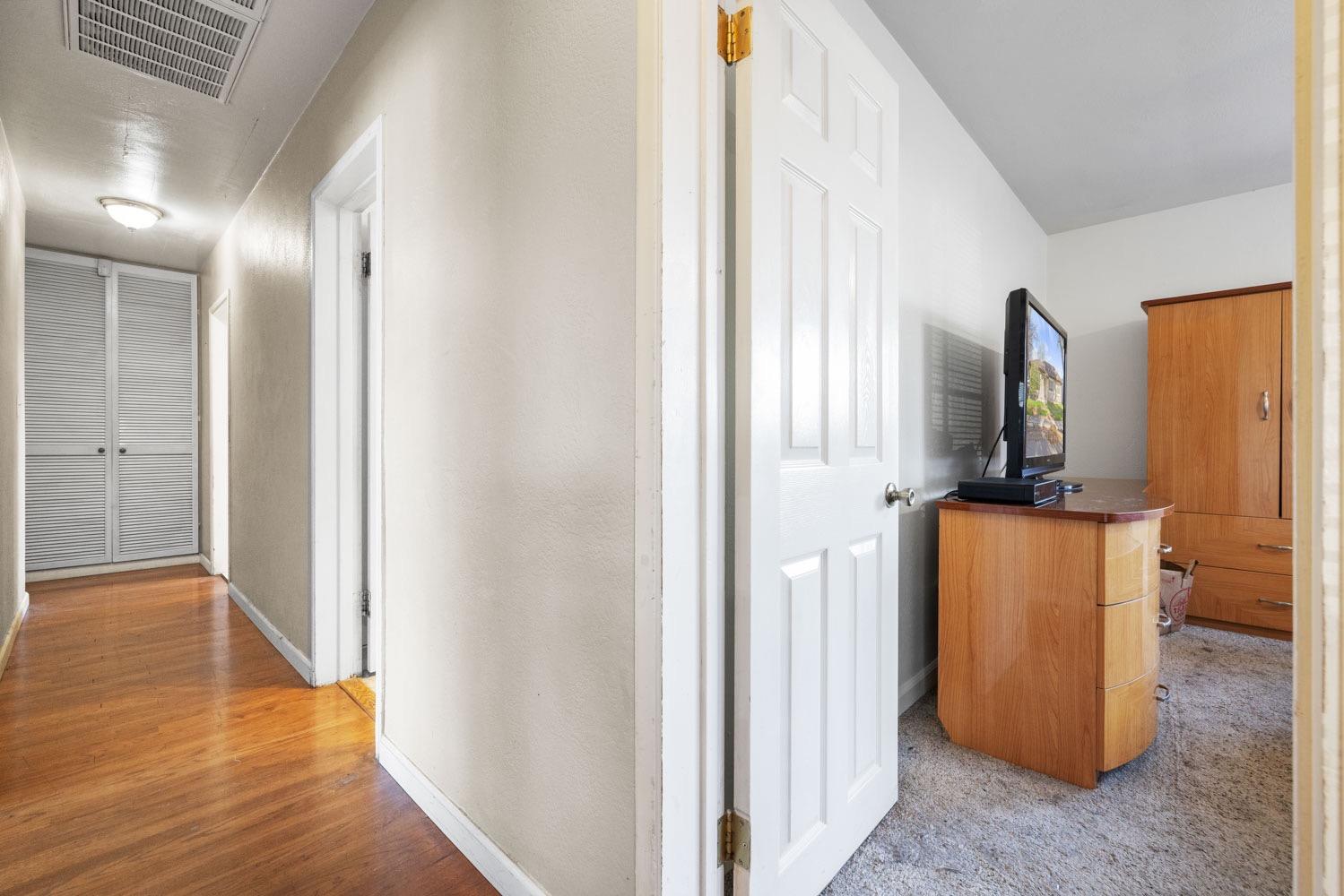 Detail Gallery Image 26 of 30 For 1317 Oakwood Dr, Modesto,  CA 95350 - 3 Beds | 2 Baths