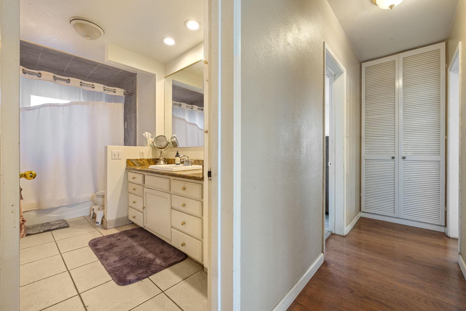 Detail Gallery Image 20 of 30 For 1317 Oakwood Dr, Modesto,  CA 95350 - 3 Beds | 2 Baths