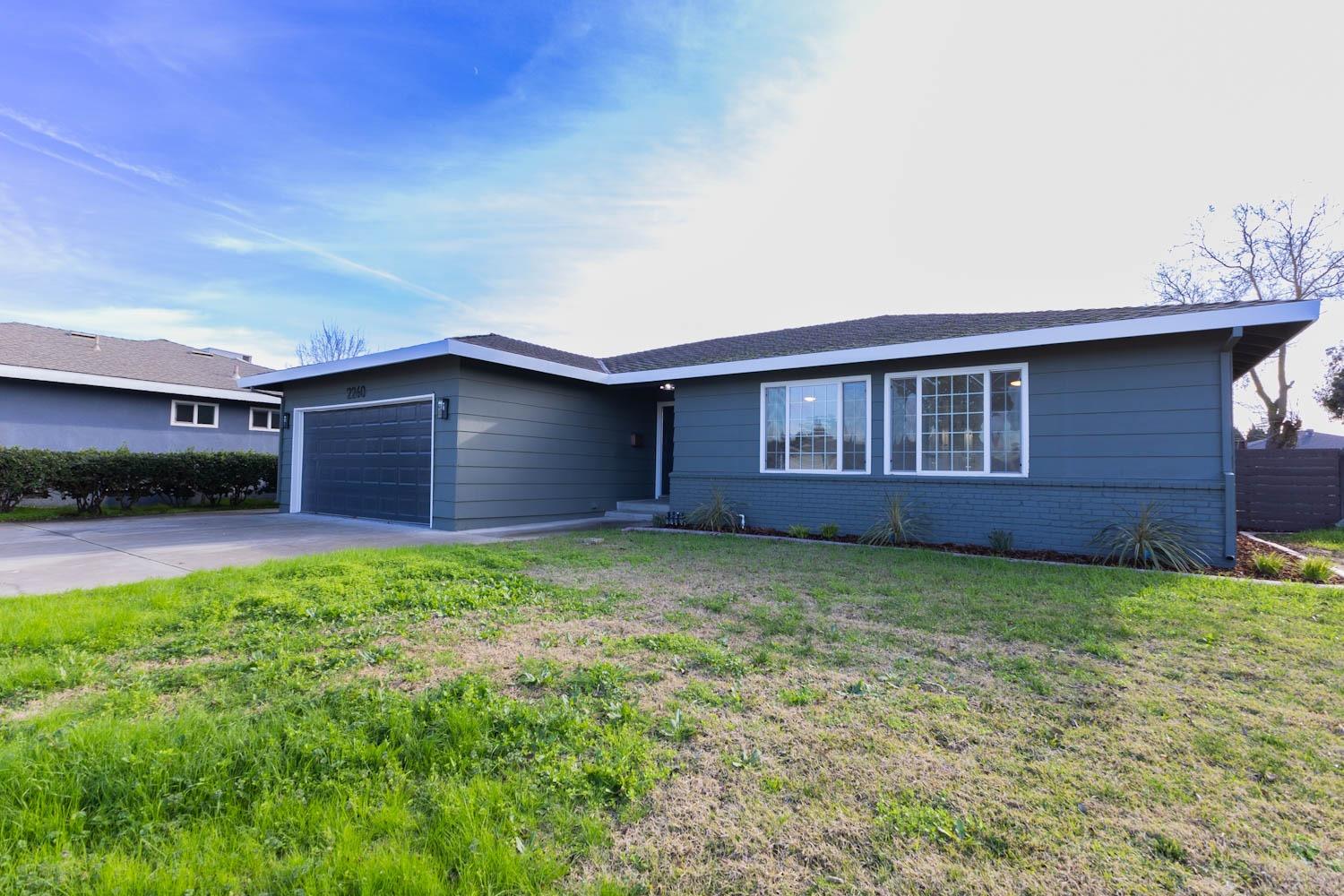 Detail Gallery Image 11 of 38 For 2260 Fiesta Ct, Atwater,  CA 95301 - 4 Beds | 2 Baths