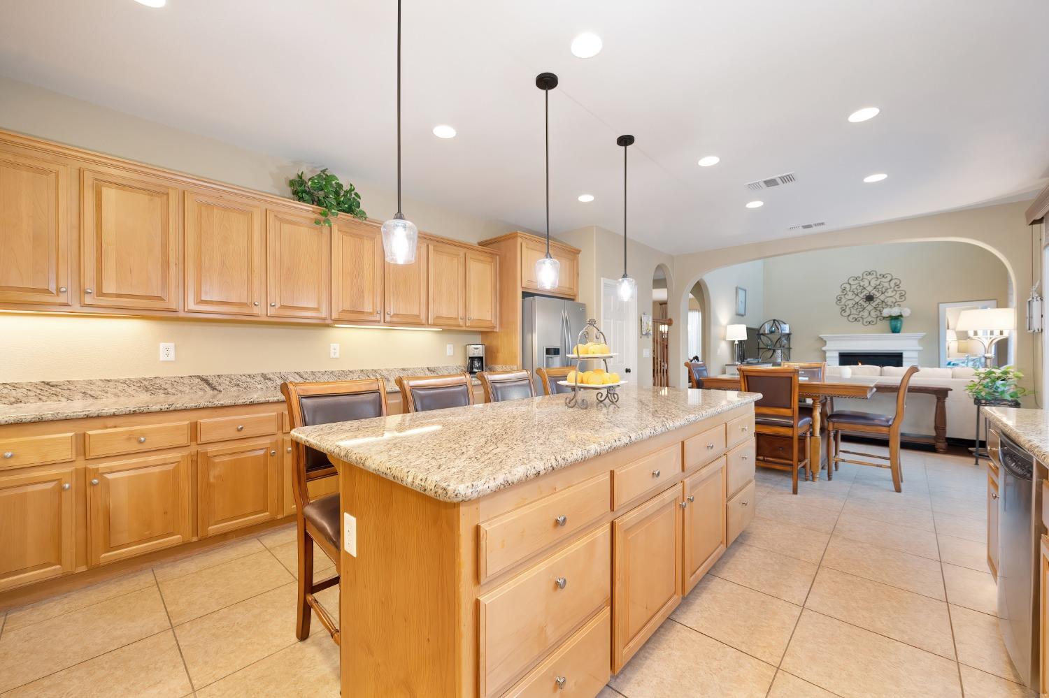 Detail Gallery Image 37 of 85 For 12381 Montauk Way, Rancho Cordova,  CA 95742 - 4 Beds | 4 Baths