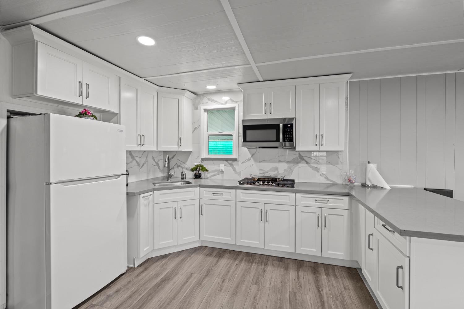 Detail Gallery Image 8 of 25 For 10780 N Highway 99 50, Stockton,  CA 95212 - 2 Beds | 2 Baths