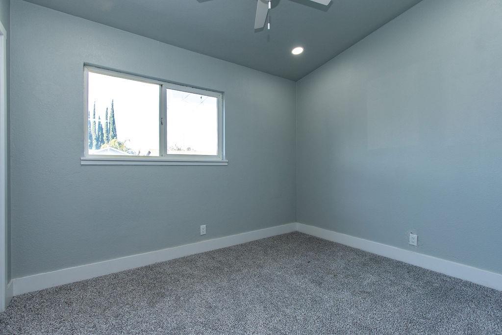 Detail Gallery Image 11 of 32 For 3216 Farris Ave, Ceres,  CA 95307 - 3 Beds | 2 Baths