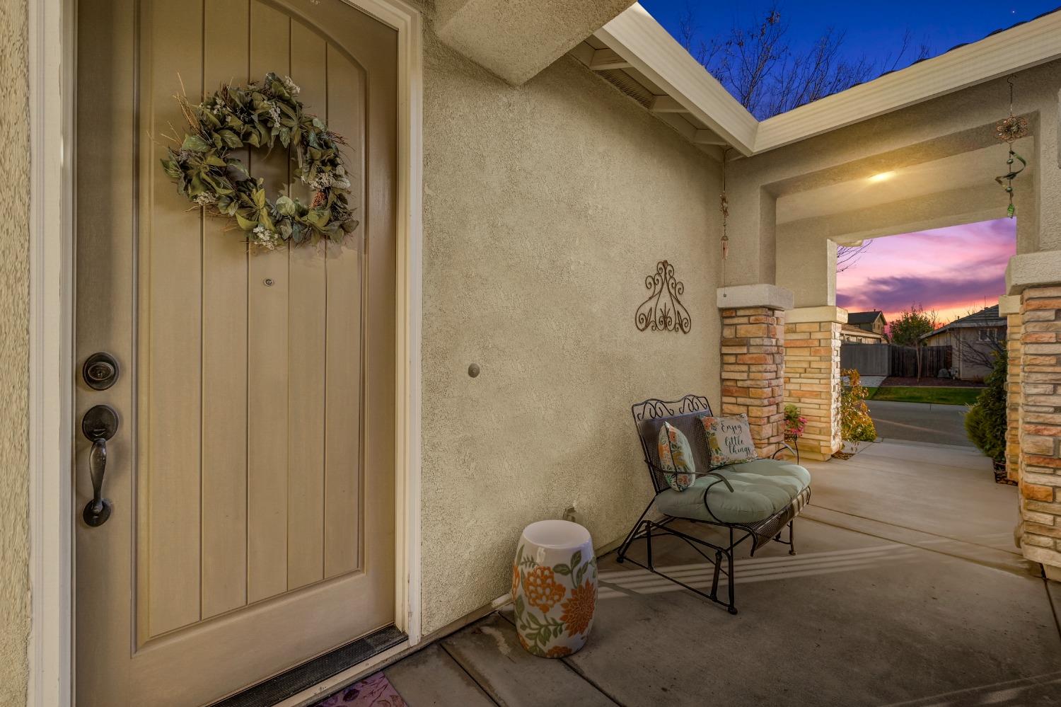 Detail Gallery Image 5 of 85 For 12381 Montauk Way, Rancho Cordova,  CA 95742 - 4 Beds | 4 Baths