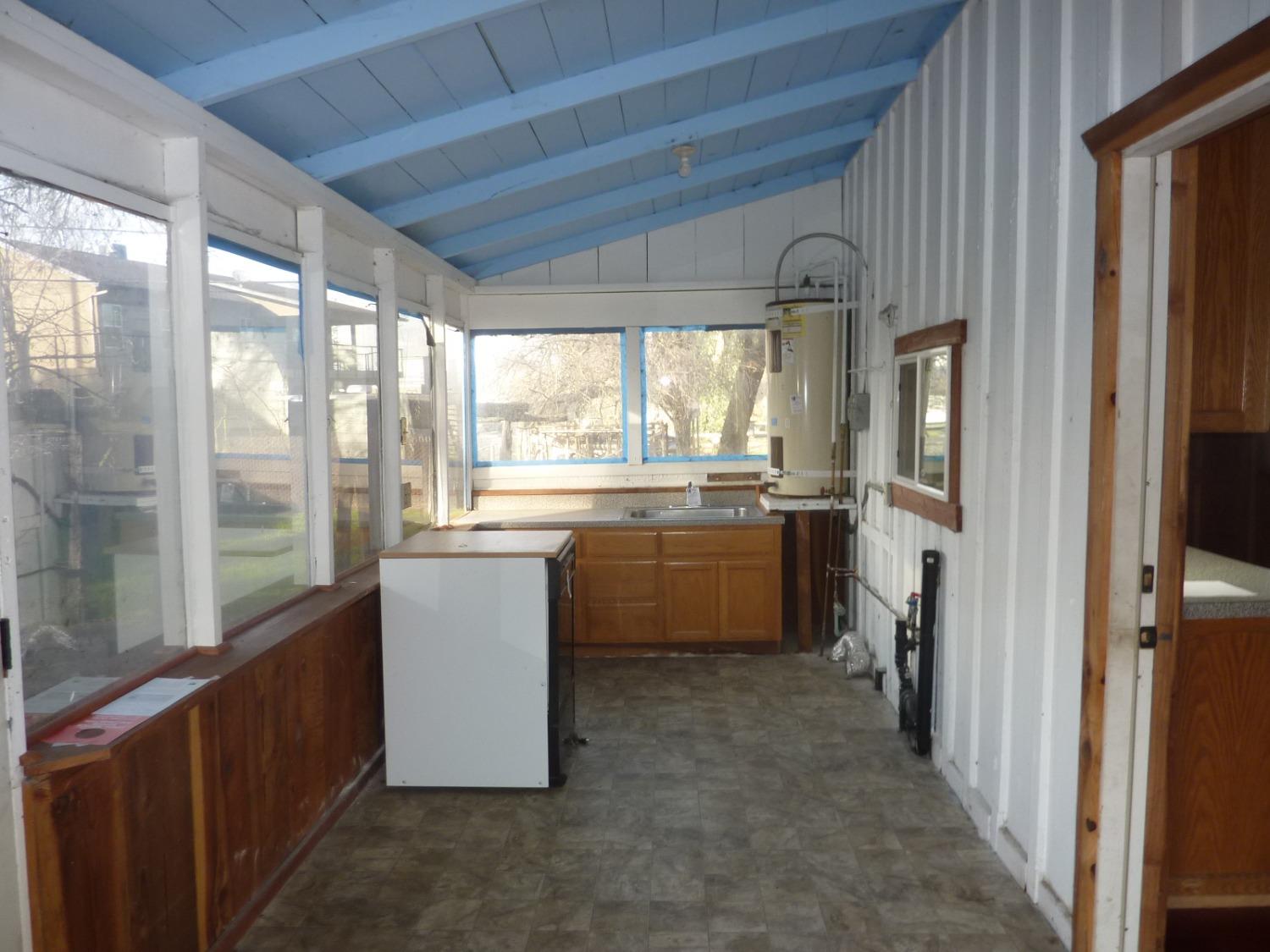 Detail Gallery Image 6 of 17 For 785 E Willow Ave, Manteca,  CA 95337 - 2 Beds | 1 Baths