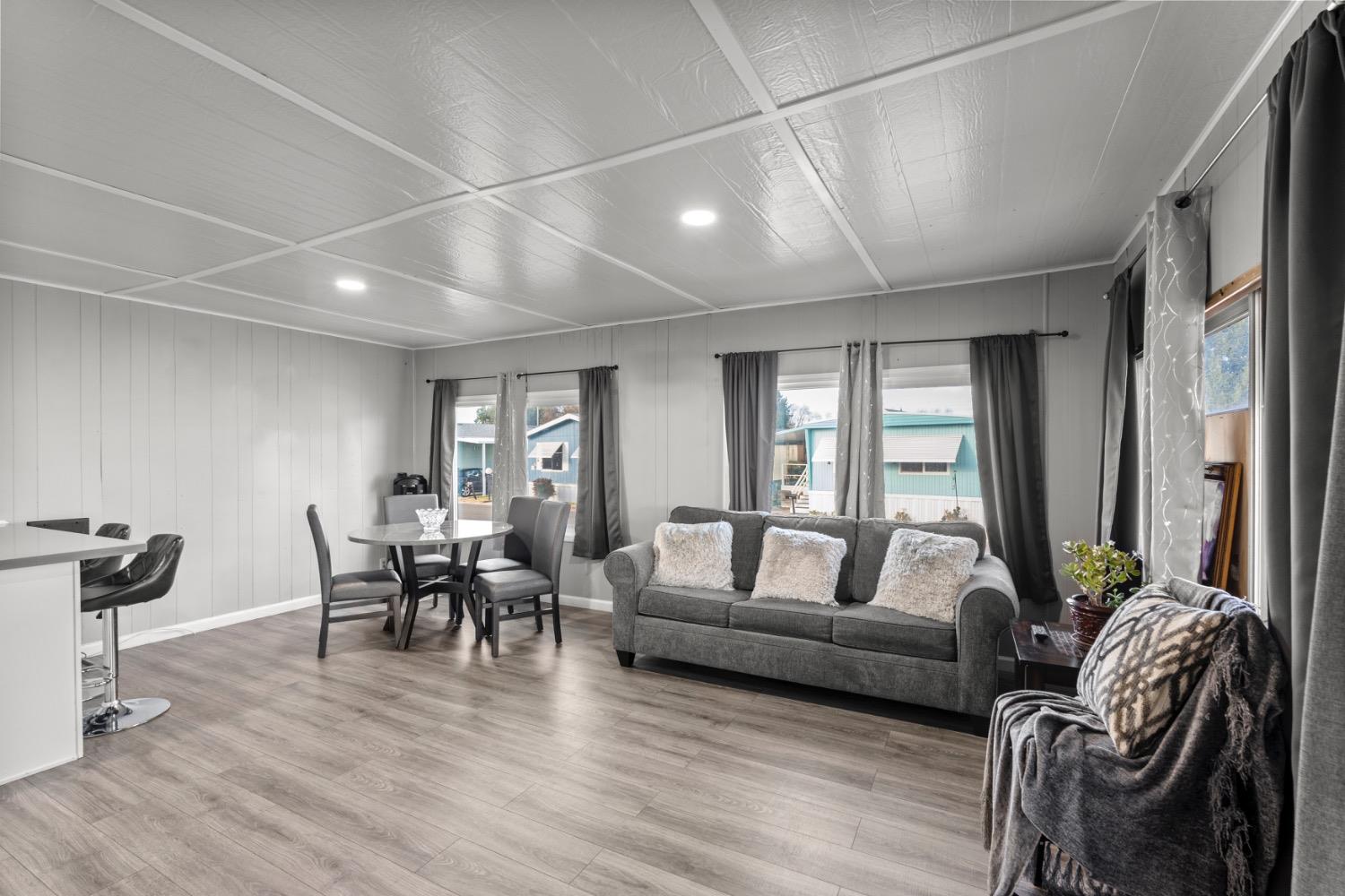 Detail Gallery Image 6 of 25 For 10780 N Highway 99 50, Stockton,  CA 95212 - 2 Beds | 2 Baths