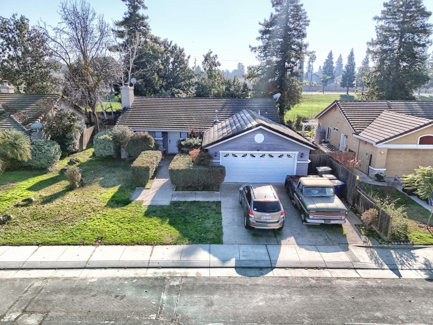 Long Barn Drive, Lathrop, California image 2