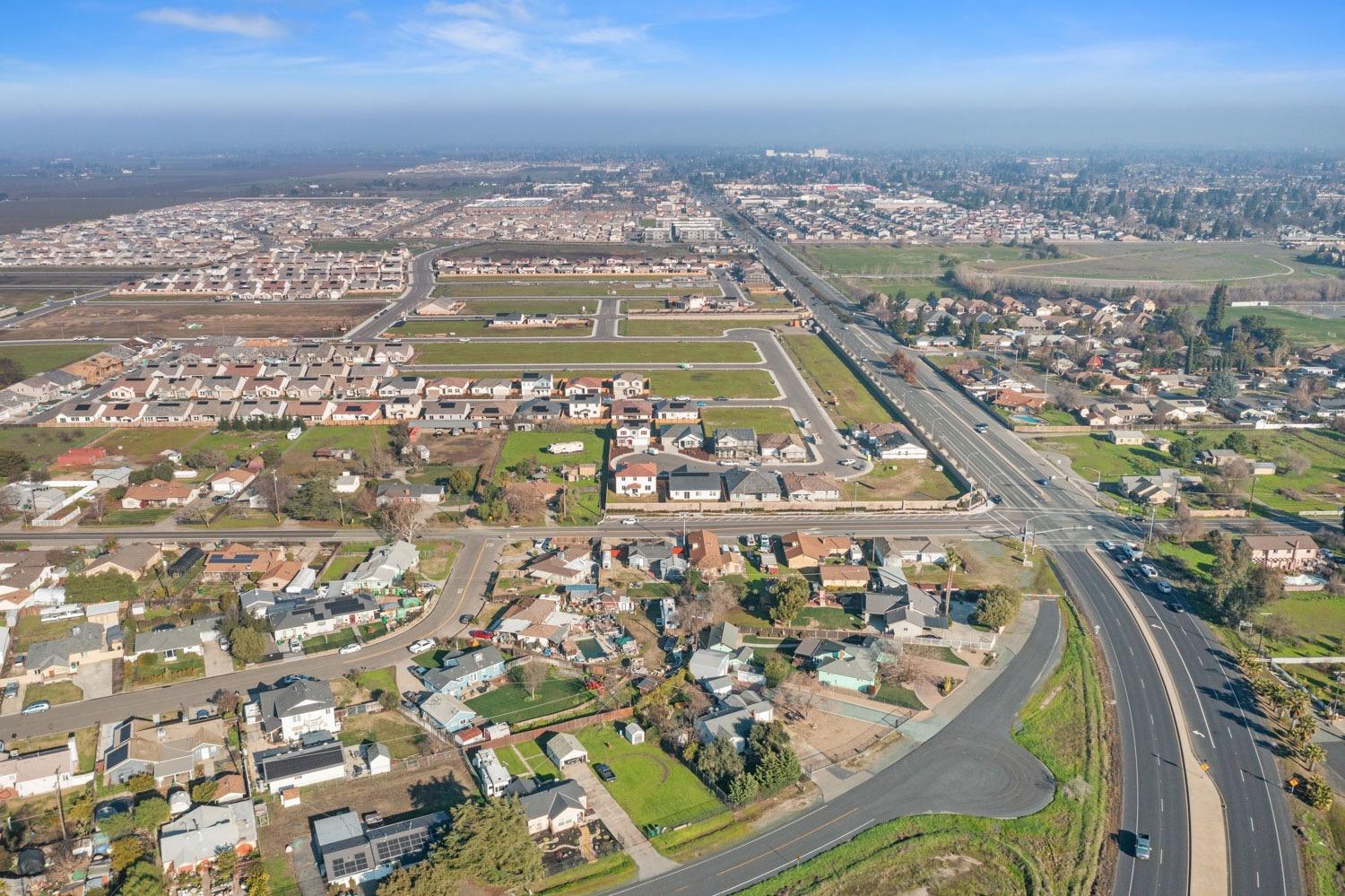 E Harney Lane, Lodi, California image 40