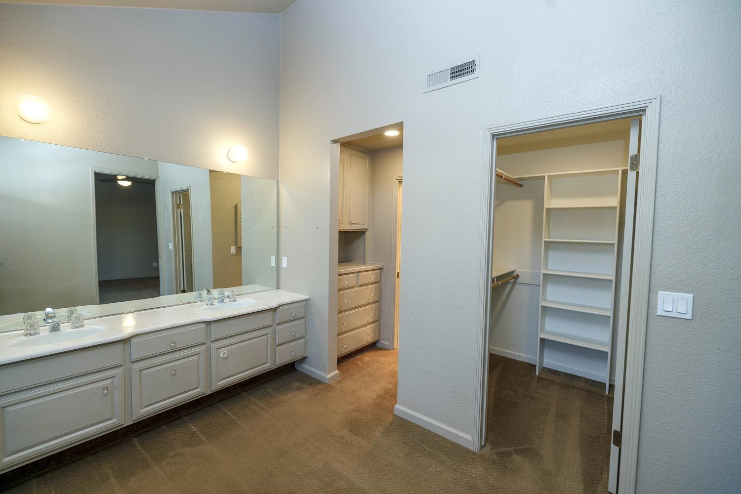 Detail Gallery Image 41 of 55 For 2716 Sherwood Ave a,  Modesto,  CA 95350 - 2 Beds | 2 Baths