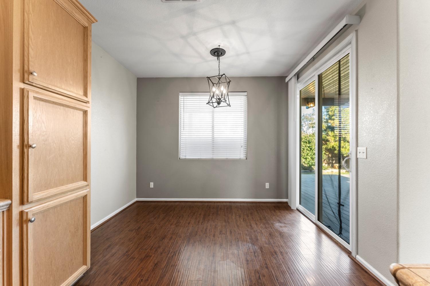 Detail Gallery Image 16 of 39 For 2141 August Way, Olivehurst,  CA 95961 - 3 Beds | 2 Baths