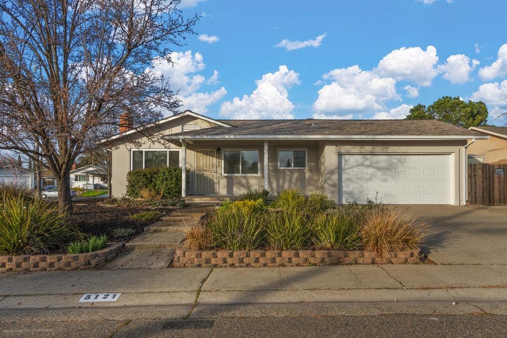 Detail Gallery Image 1 of 1 For 5121 Palm Ave, Sacramento,  CA 95841 - 3 Beds | 2 Baths