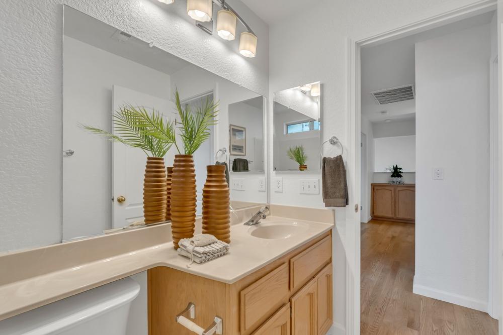 Detail Gallery Image 26 of 52 For 140 Sutcliffe Cir, Folsom,  CA 95630 - 3 Beds | 2/1 Baths