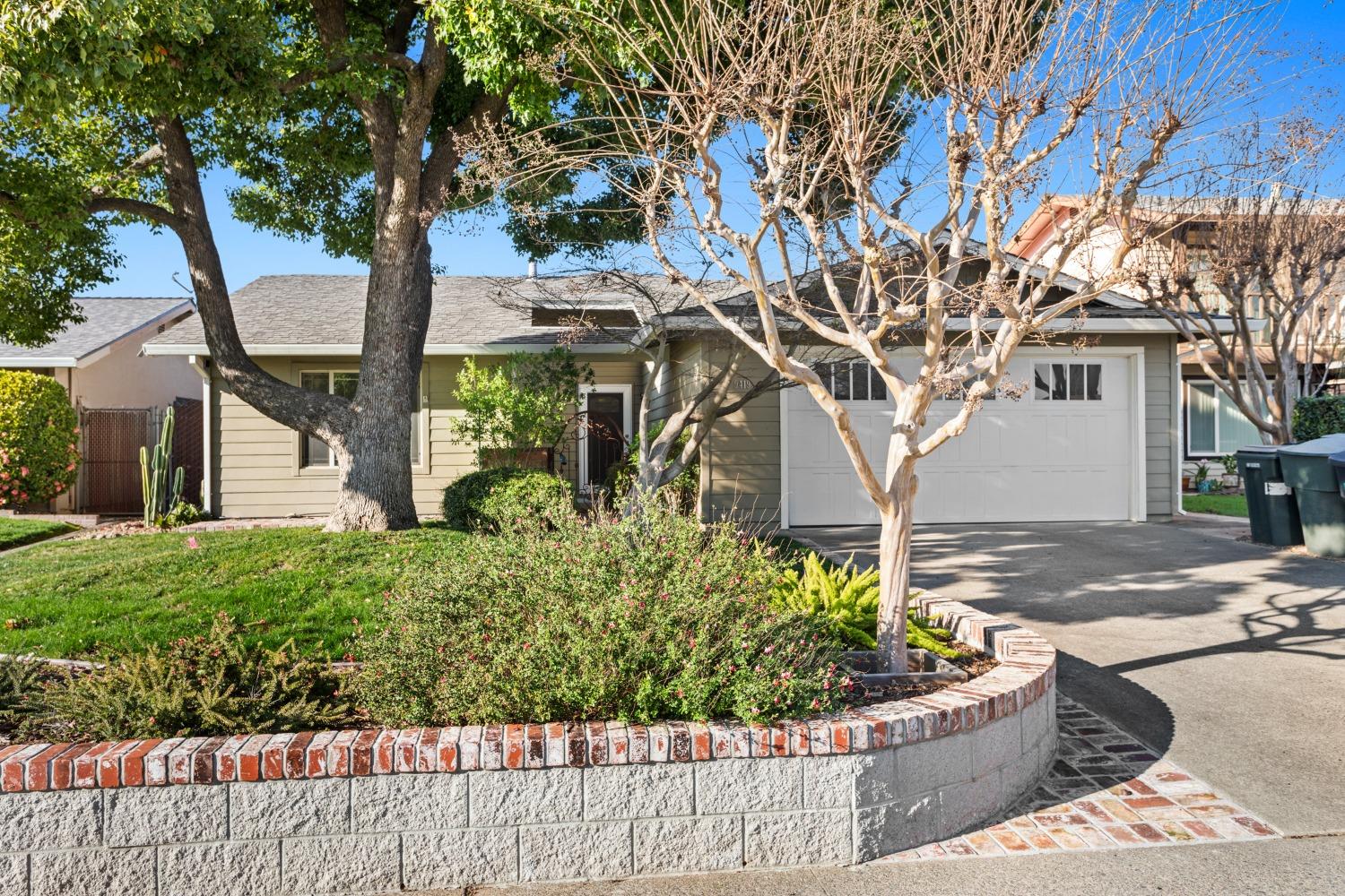 Detail Gallery Image 2 of 25 For 9419 Mira Del Rio Dr, Sacramento,  CA 95827 - 3 Beds | 2 Baths