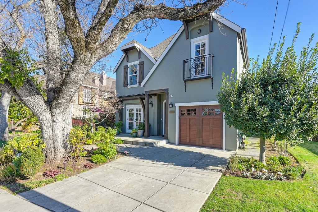 44th Street, Sacramento, California image 2
