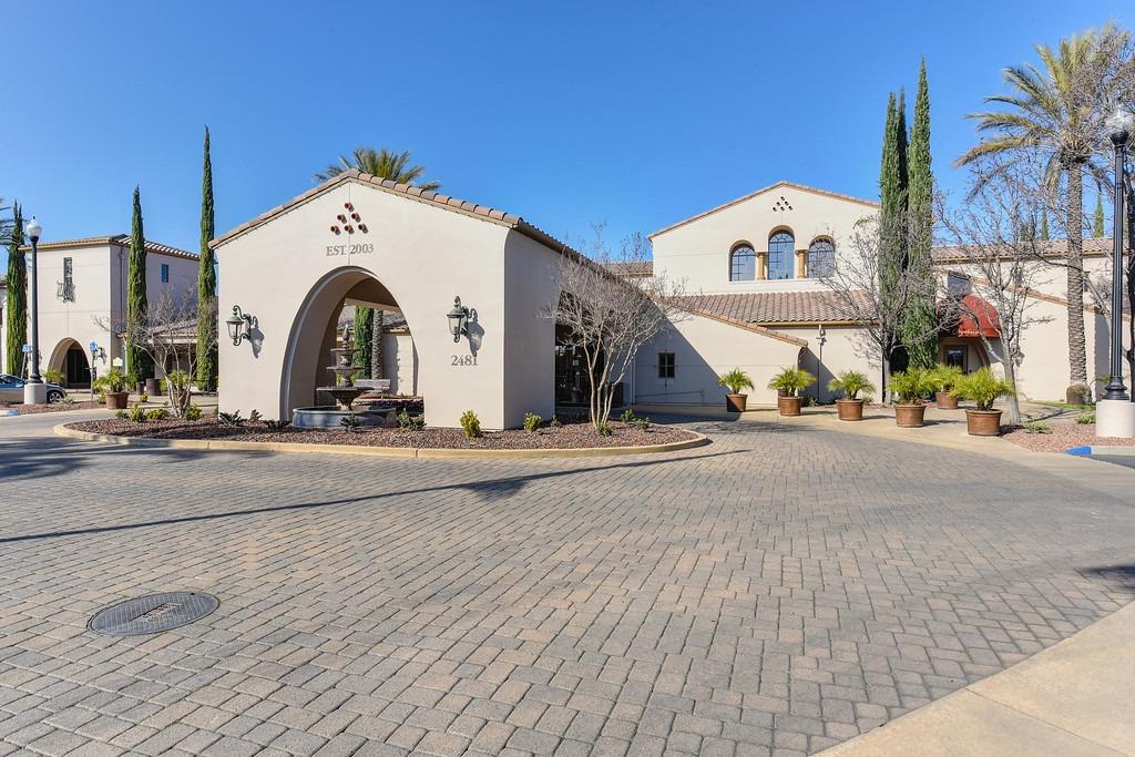 N Mill Valley Circle, Sacramento, California image 44