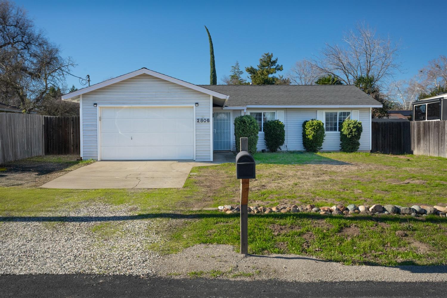 Cypress Street, Sutter, California image 3