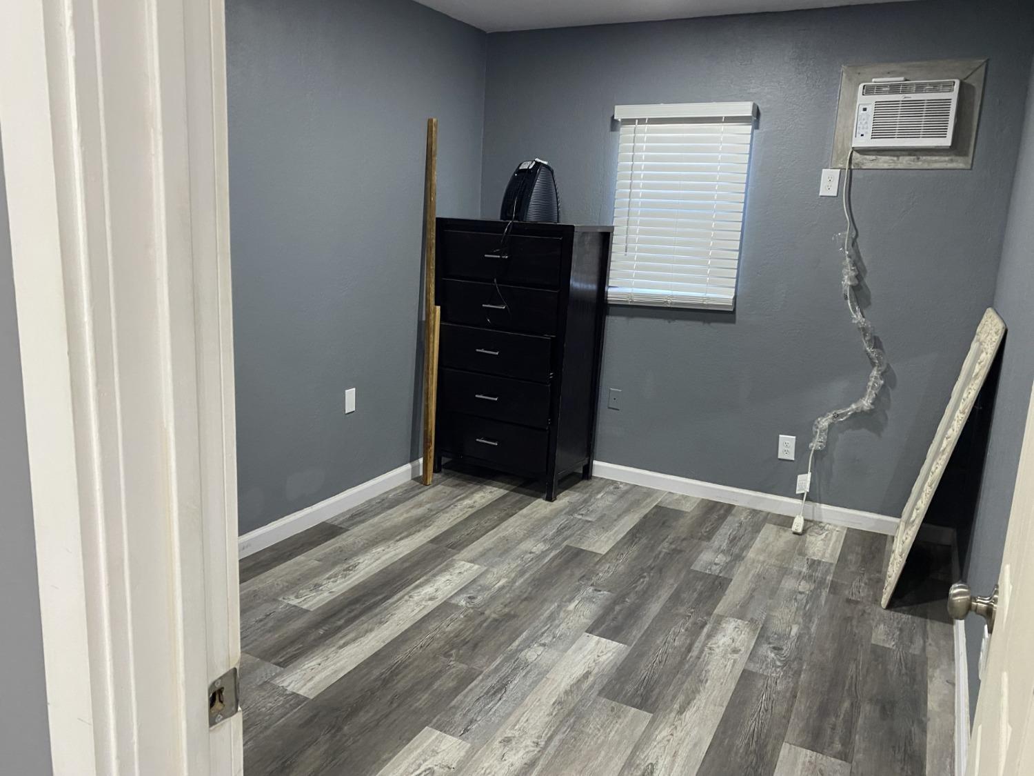 Detail Gallery Image 6 of 9 For 1511 E Harding Way, Stockton,  CA 95205 - – Beds | – Baths