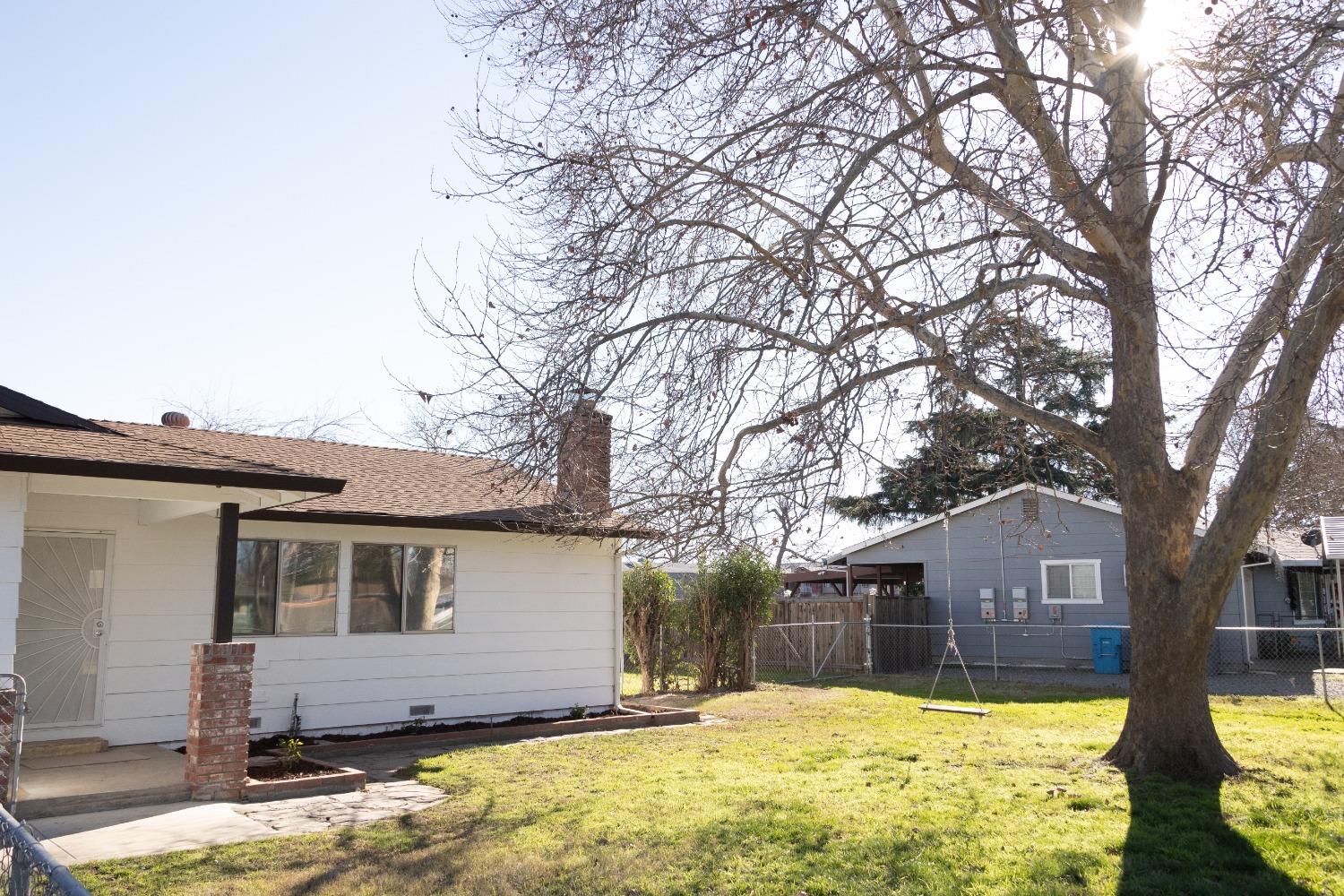 Cedar Lane, Olivehurst, California image 36