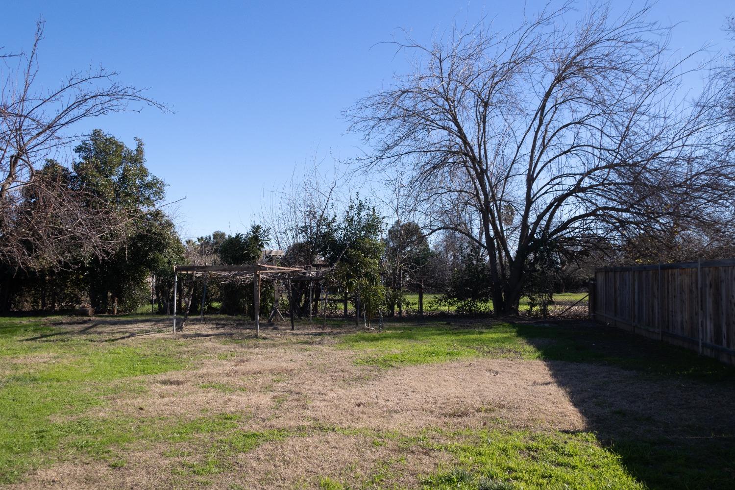 Cedar Lane, Olivehurst, California image 32