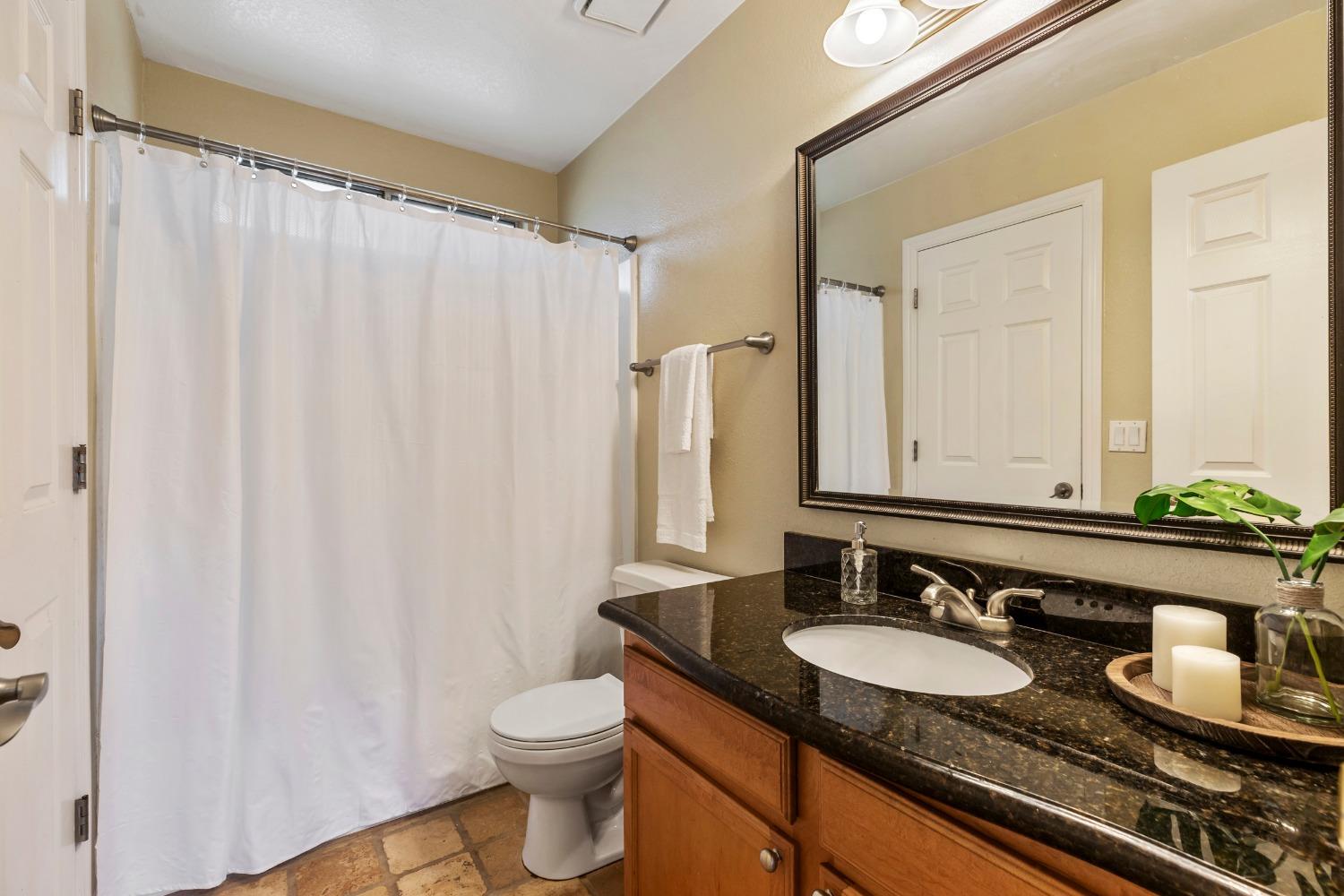 Detail Gallery Image 13 of 23 For 3901 Dale Rd #E,  Modesto,  CA 95356 - 2 Beds | 2 Baths