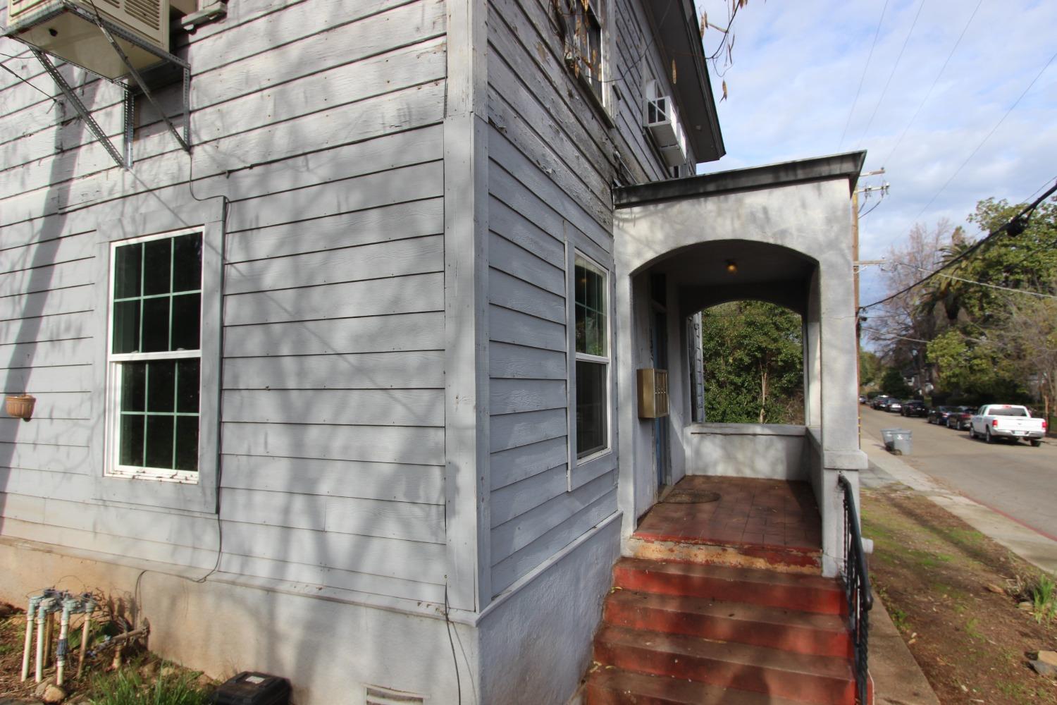 Pine Street, Auburn, California image 29