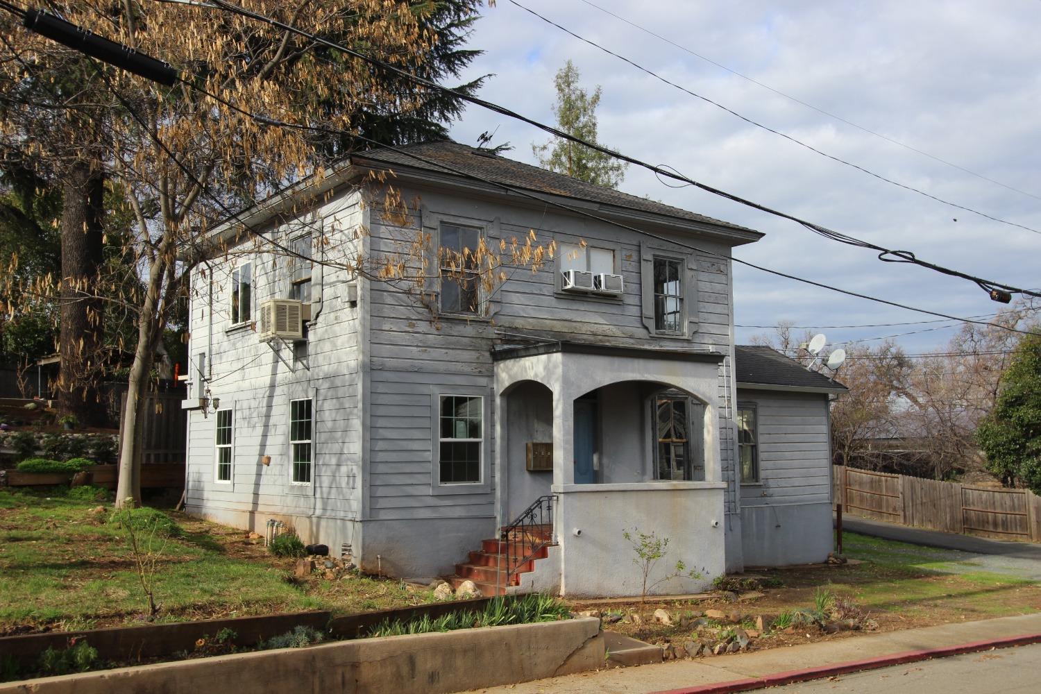 Pine Street, Auburn, California image 3
