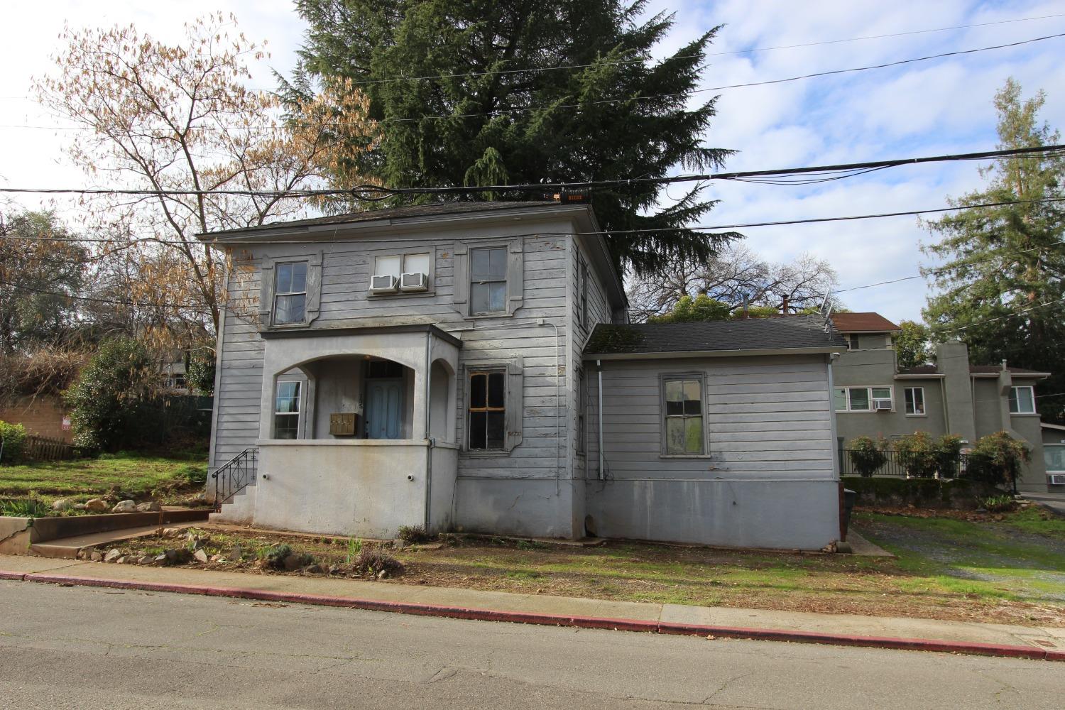 Pine Street, Auburn, California image 5