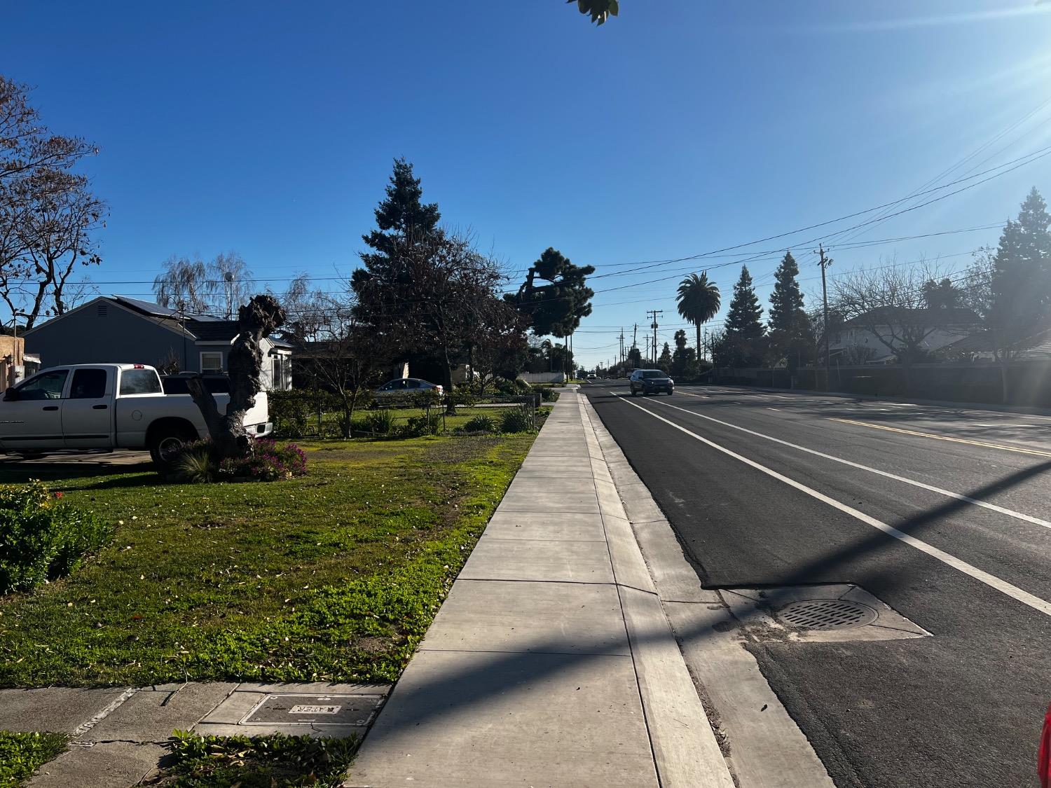 Roselle Avenue, Riverbank, California image 18