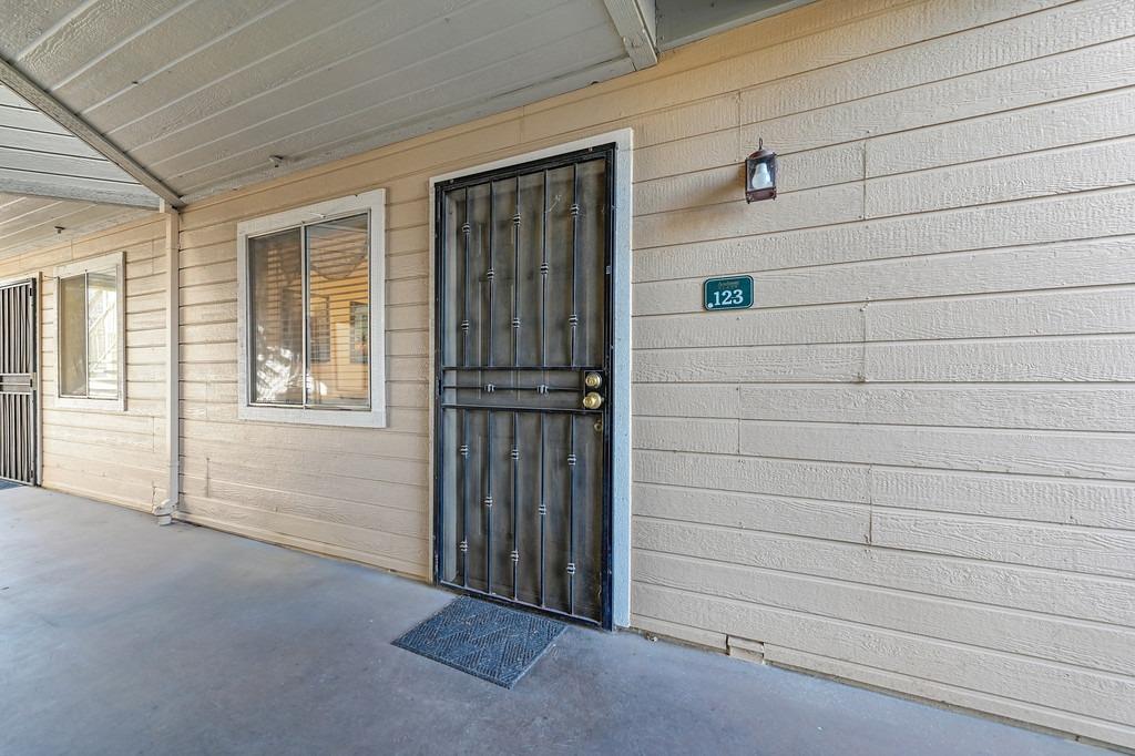 Dornajo Way #123, Sacramento, California image 16