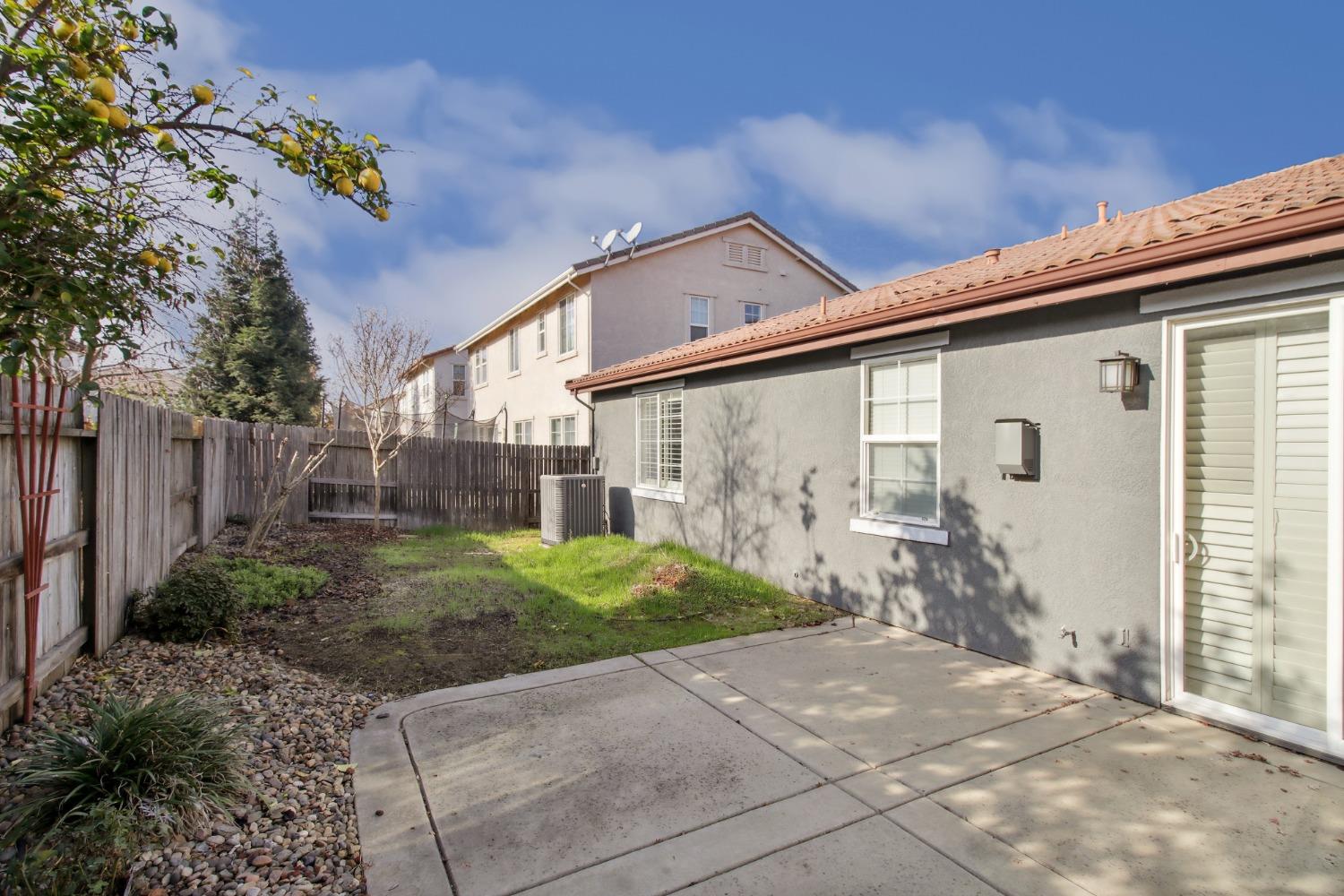 Matina Drive, Elk Grove, California image 34