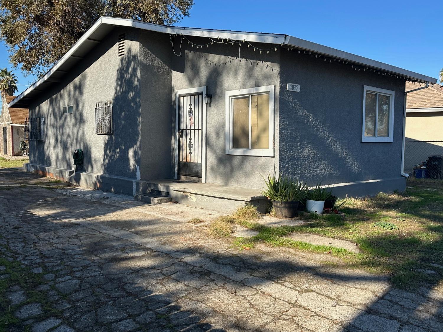 Detail Gallery Image 1 of 1 For 2835 Belle Ave, Stockton,  CA 95205 - 2 Beds | 1 Baths