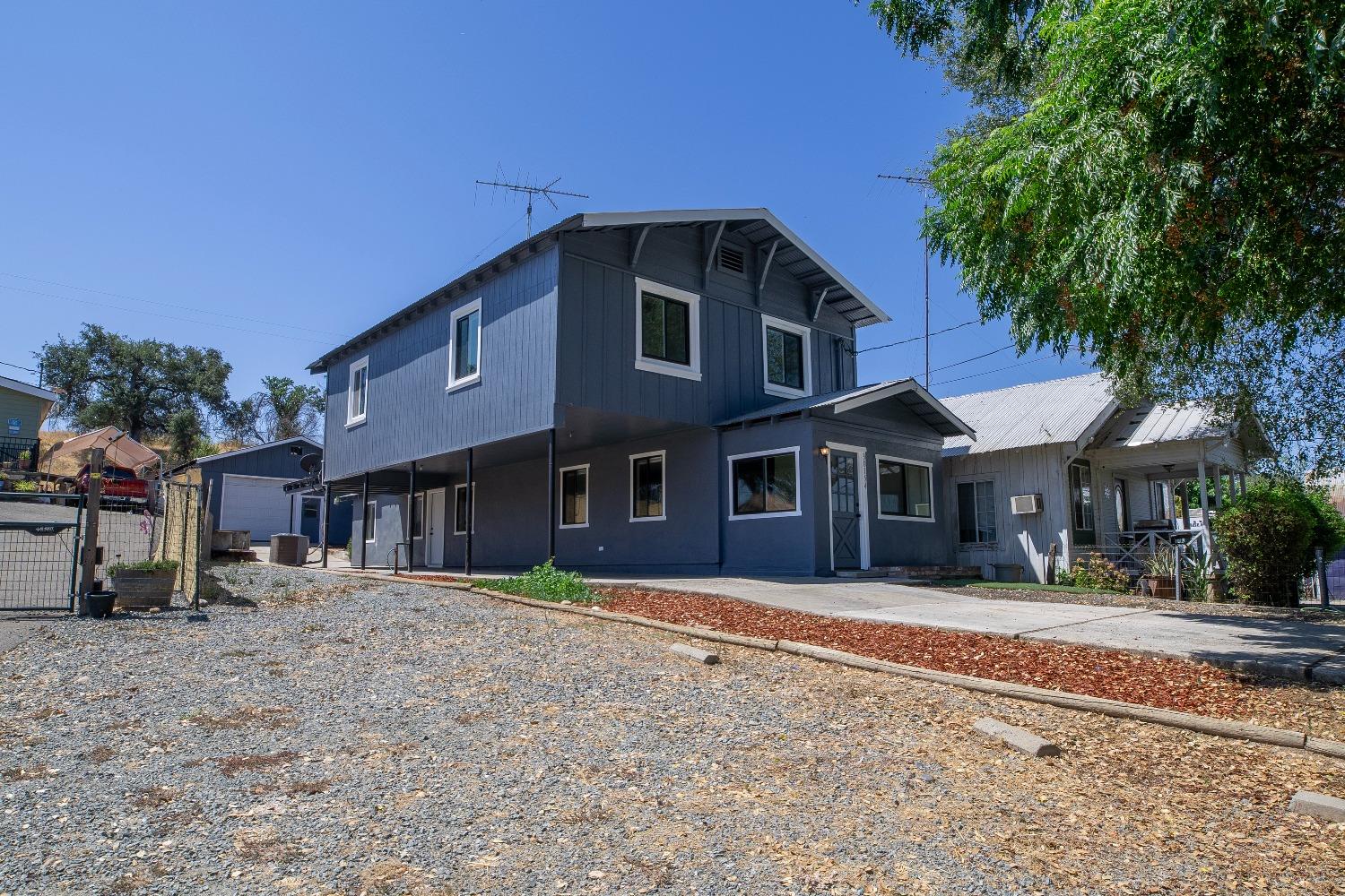 Yosemite Boulevard, La Grange, California image 1