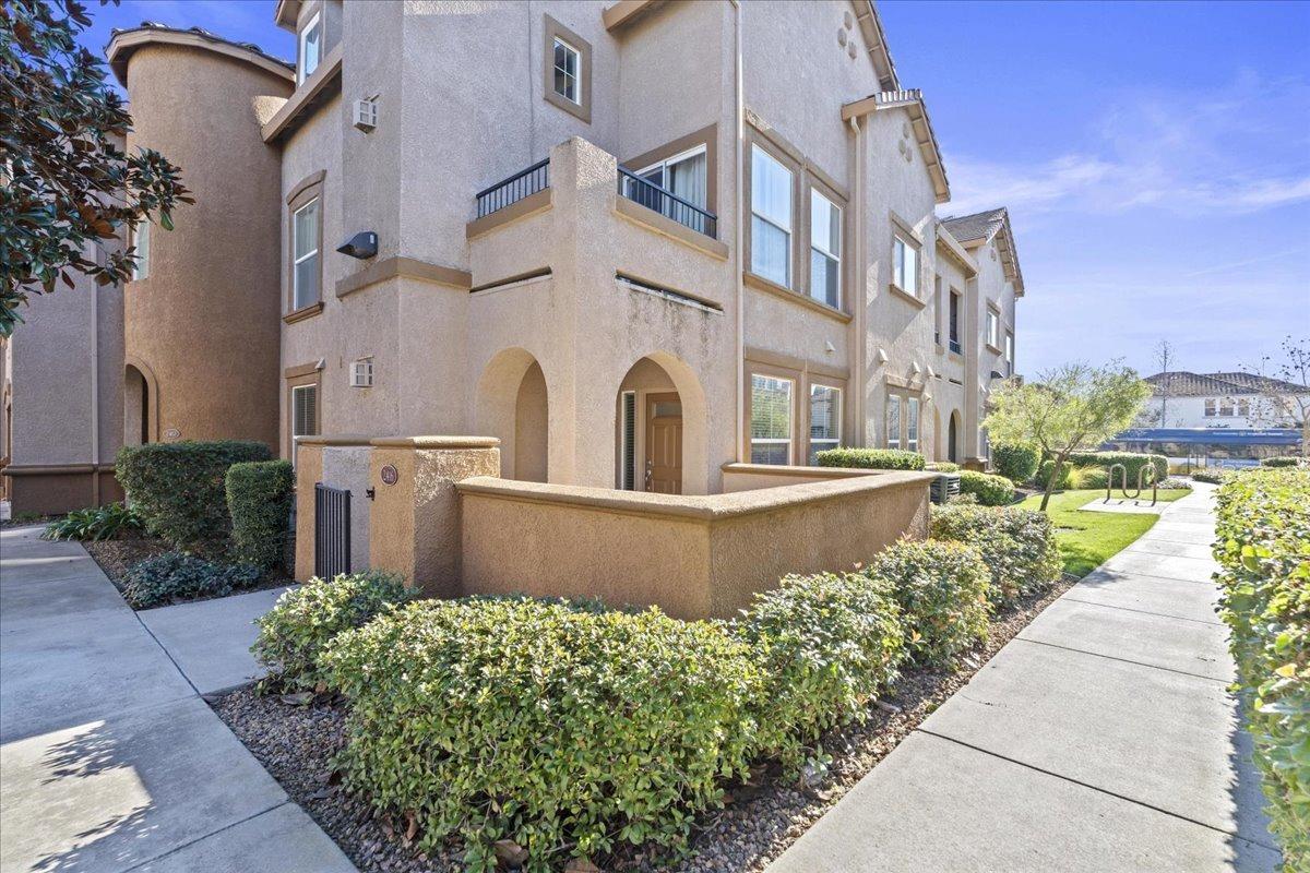 Dunlay Dr #2416, Sacramento, California image 1