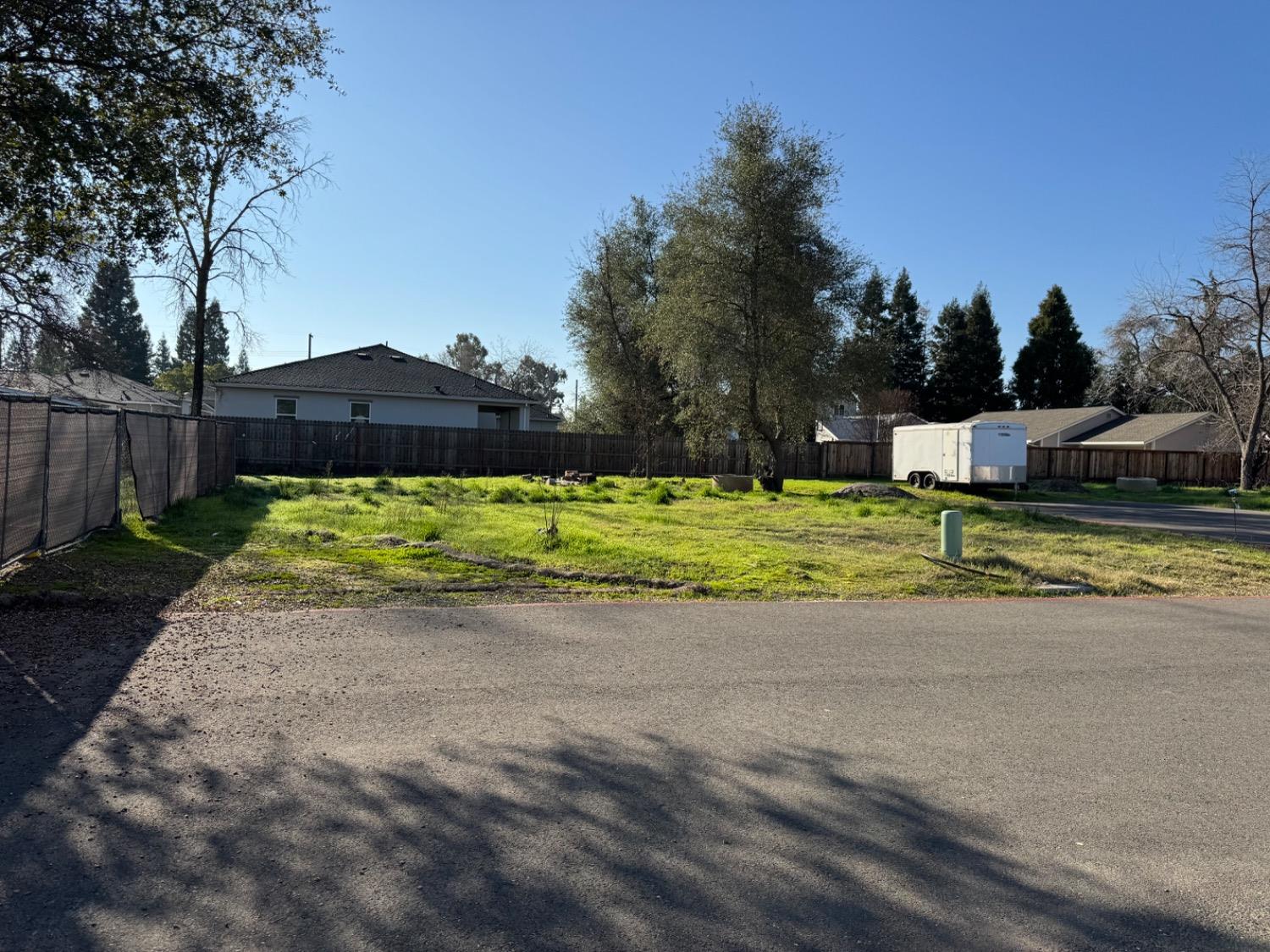 Hazel Avenue, Orangevale, California image 3