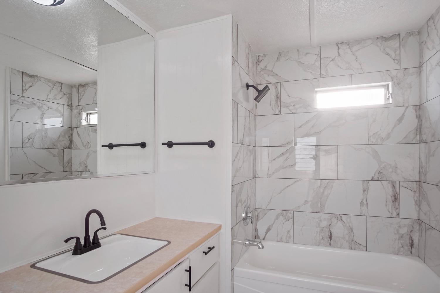 Detail Gallery Image 13 of 18 For 5548 Keith Ct #7, Turlock,  CA 95382 - 1 Beds | 1 Baths