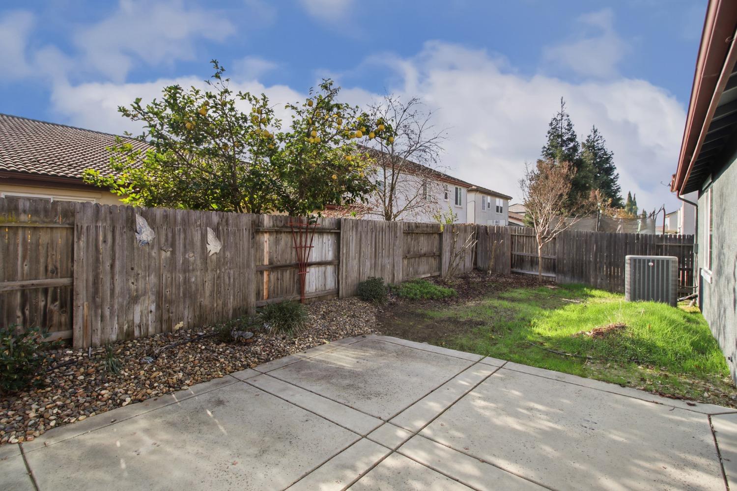 Matina Drive, Elk Grove, California image 35