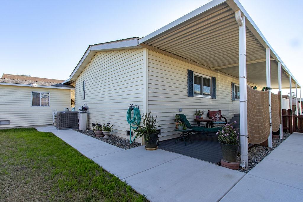 Detail Gallery Image 10 of 47 For 19667 American Ave 2, Hilmar,  CA 95324 - 2 Beds | 2 Baths