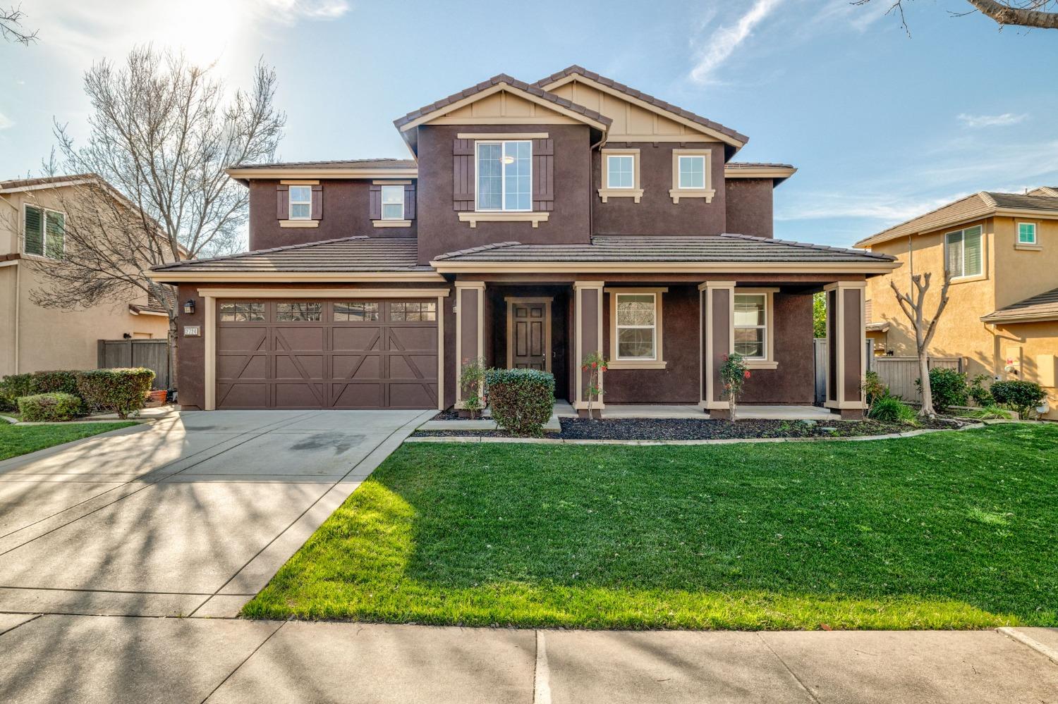 Detail Gallery Image 1 of 1 For 2724 Dana Loop, El Dorado Hills,  CA 95762 - 5 Beds | 4 Baths