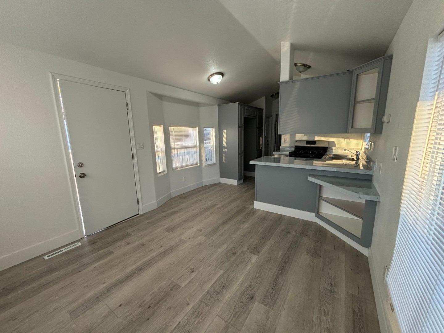 Detail Gallery Image 1 of 5 For 5000 Auburn Blvd. 12, Sacramento,  CA 95841 - 1 Beds | 1 Baths